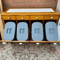 ゴミ分別用家具の画像