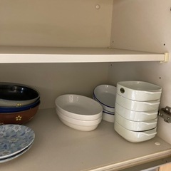 各種　食器類（表示価格は仮りで、100円～とお考えください）・(お買得)➡問い合わせ～3日以内のご予約で5%割引します！の画像