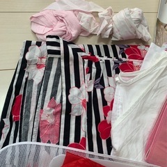浴衣・帯・草履・鞄・アクセサリー・着付け本セットの画像