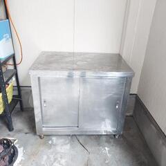 【美品】ステンレス、調理台、引戸タイプ　