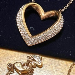 スワロフスキー Swarovski　Cupidon ペンダントの画像