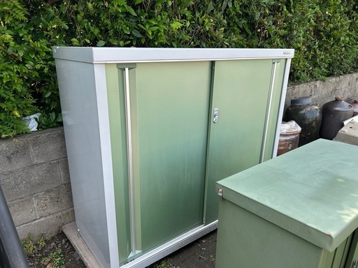 イナバ　屋外用物置