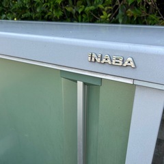 イナバ　屋外用物置の画像