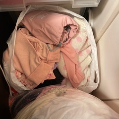 女の子の服などの画像