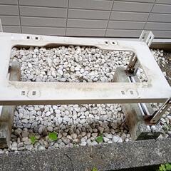 エアコンの架台？