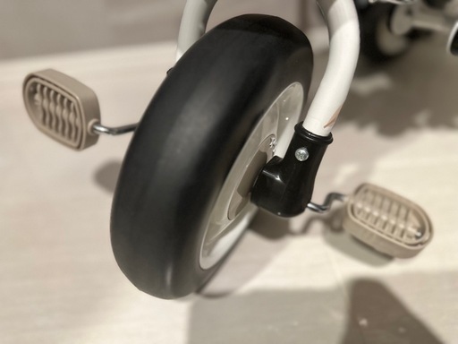 【美品】ides 折りたたみおさんぽ　コンポ ベージュ 折りたたみ三輪車