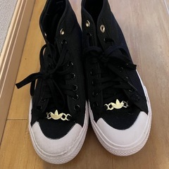 adidas ニッツァトレック厚底スニーカー