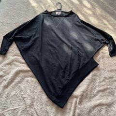 変形トップスの画像