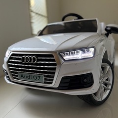 【商談中】こども用電動乗用  Audi Q7