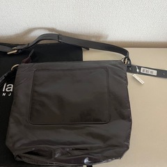 新品未使用Latico レザーショルダーバッグの画像