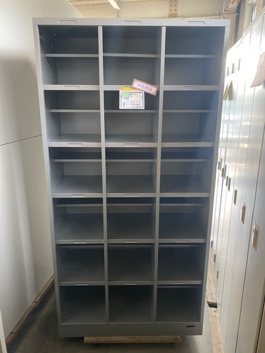 18人用オープンシューズボックス