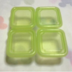 離乳食容器　大３個　中１２個　小5個　計　２０個の画像