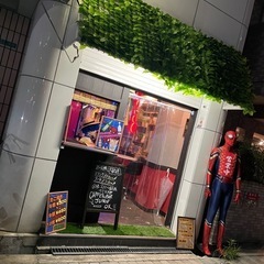 スパイダーマンが目印🕸️🕷️のカフェバー🌴