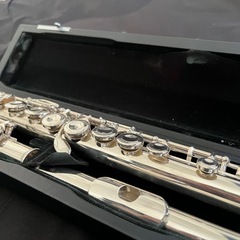 パール（Pearl）フルート PF-501 ケース付き 
美品の画像