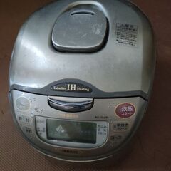 炊飯器　炊飯可、保温故障。ジャンク