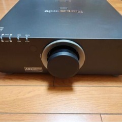業務用プロジェクター　パナソニックPT-DZ6700の画像