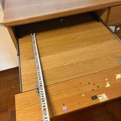 美品ナチュラルウッド パソコンデスク 幅90cm 天板折り畳み収納の画像
