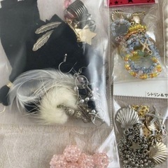 ハンドメイド資材 ビーズ チャーム セットの画像