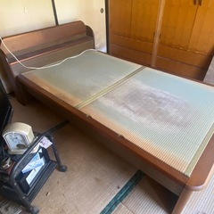 ベッド