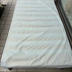 ★中古品 シンプル シングルベット 193×93.5㎝ ロータイプ♪♪
