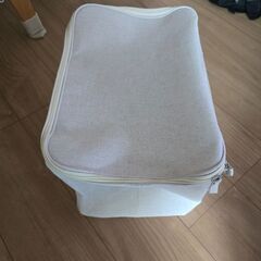 無印良品　ポリエステル麻　ソフトボックス　長方形　中　フタ式の画像