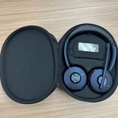 ワイヤレスヘッドセット充電器付き「Anker PowerConf H700の画像