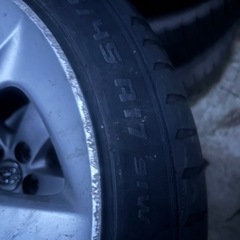 スタッドレスタイヤ 215/45 R17 4本セットの画像