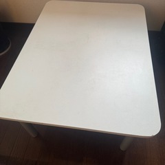 【無料】ニトリ　テーブル