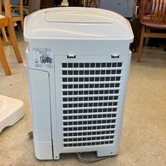 K2506-219 SHARP 加湿器空気清浄機 KC-B50-W 2013年製 動作確認済み キズ汚れ有りの画像