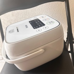 炊飯器3合の画像