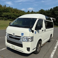 トヨタ ハイエース 2.8ディーゼル4WD車椅子リフト付き（Bタイプ）