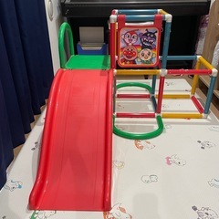 【前橋市】【けやきウォーク駐車場受け渡し】アンパンマン　滑り台　...
