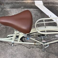 シティサイクル新車！　CARACOL（カラコル）24インチ　 アイボリー　LEDオートライト６速の画像
