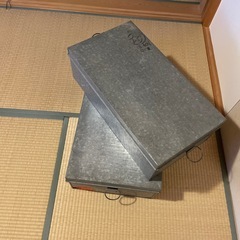 昔のカンカン衣装ケースの画像