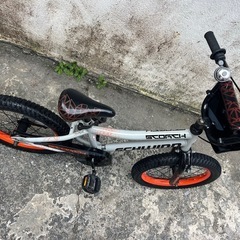 未使用‼️16インチBMXキッズバイクSCHWINN Scorchシュウイン自転車2輪車🍉プロフ必読 の画像