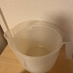 【期間限定20%OFF】サラダスピナー　グルグル回すだけで野菜の水切りできます！の画像