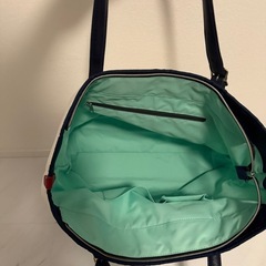 Donnaカバンの画像