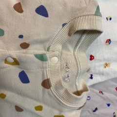 ベビー肌着　50-60 おまけロンパースの画像
