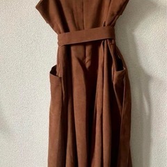 【定価6050円】ワンピース タック入れ　フレアキャミワンピース ブラウンの画像