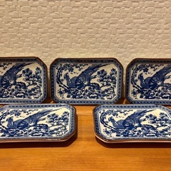 花鳥模様の角皿　5枚セットの画像