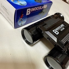 コンパクト双眼鏡 4×28 スポーツ観戦 軽量モデルの画像