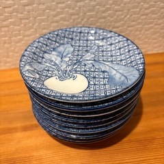 蕪柄の絵皿　　一枚30円9枚あります。バラ売り可の画像
