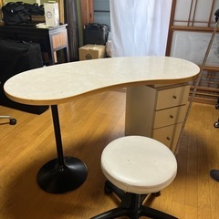 ネイルテーブル