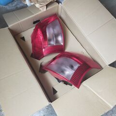 ★★3000円　たぶん2代目ヴィッツのテールライト　新品　養父市・加古川市★★の画像