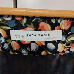 ZARA　花柄　ワンピースの画像