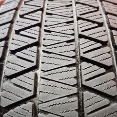 BS BRIDGESTONE BLIZZAK DM-V3 225/55R19 19インチ スタッドレス 4本 23年製 バリ溝 80ハリアー エクストレイル CX-5 CX-8等　(KTL449)の画像