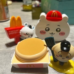 ハッピーセットの第一弾ハチワレカレンダーと交換希望
