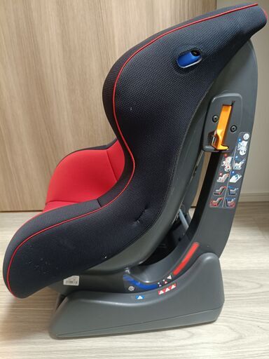 一部部品、箱、説明書なし中古＞Combiコンビ チャイルドシート