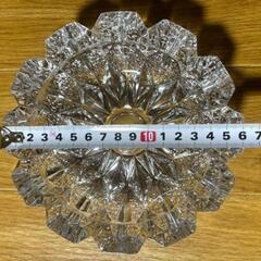 昭和レトロ　大型　ガラス灰皿　２個　クリスタル　小物入れの画像