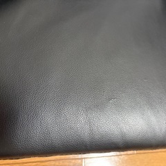 レザーソファ　ブラックの画像